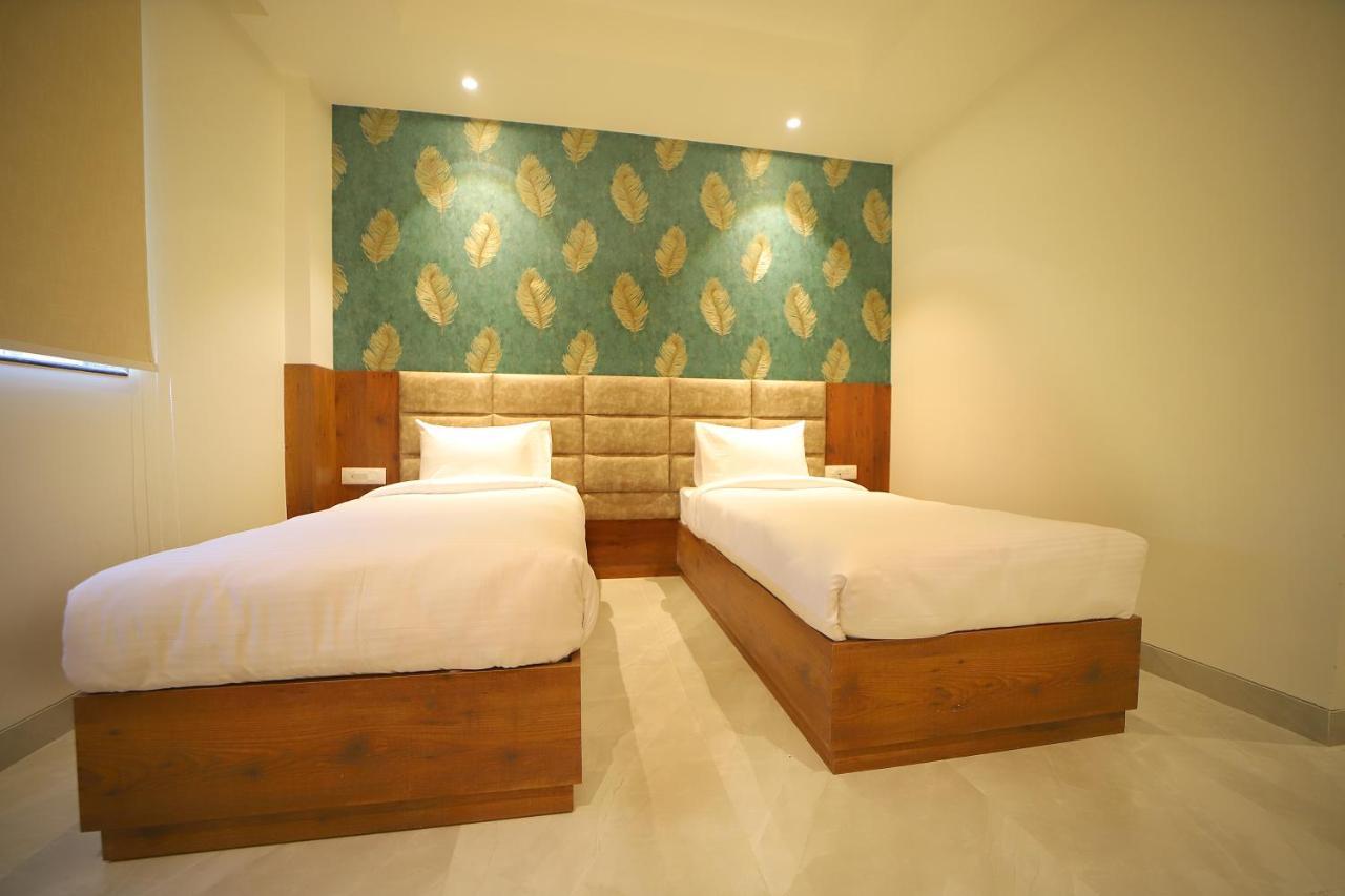 Hotel Marine House Agra  Esterno foto