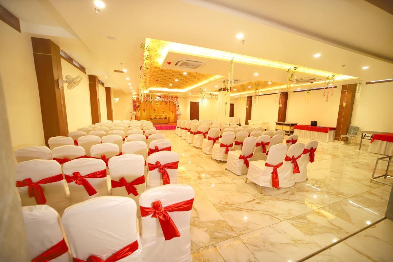 Hotel Marine House Agra  Esterno foto