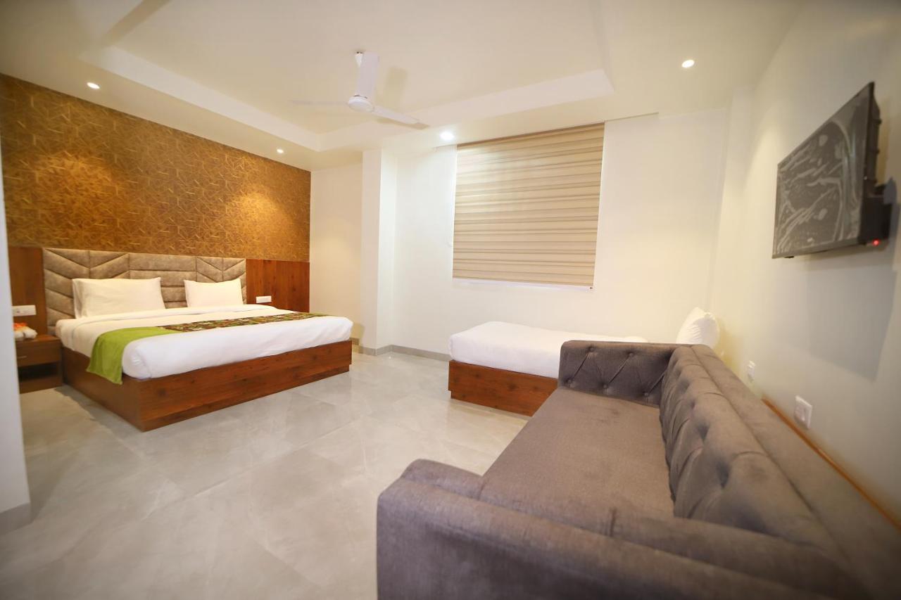 Hotel Marine House Agra  Esterno foto