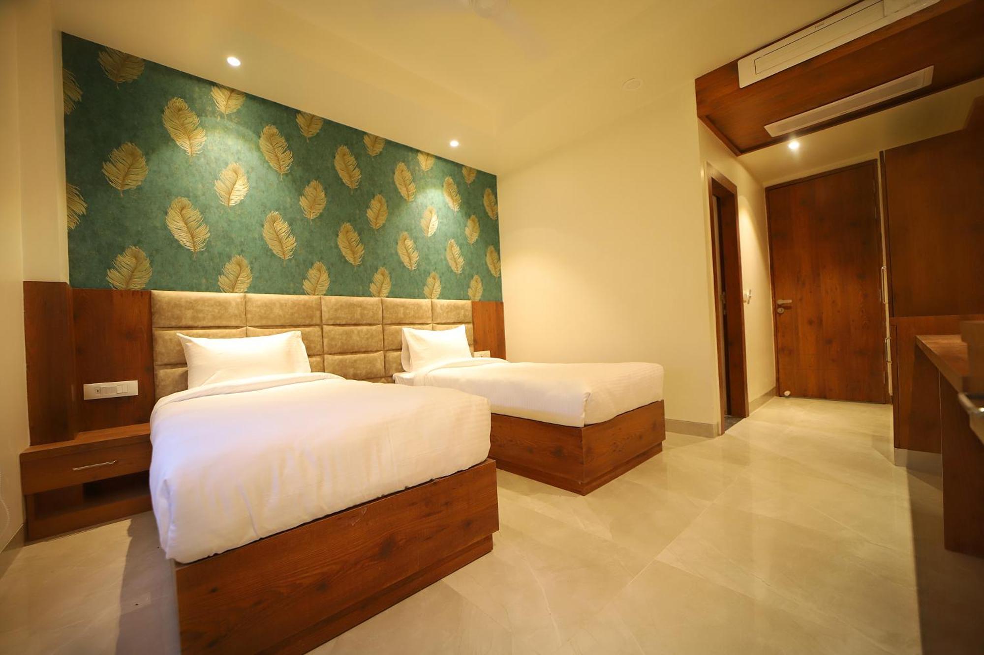 Hotel Marine House Agra  Esterno foto